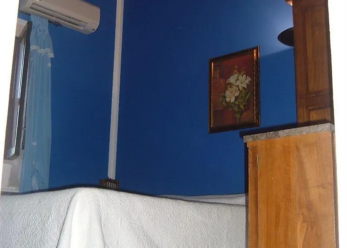 Finestra Sul Parco تْشيفالو