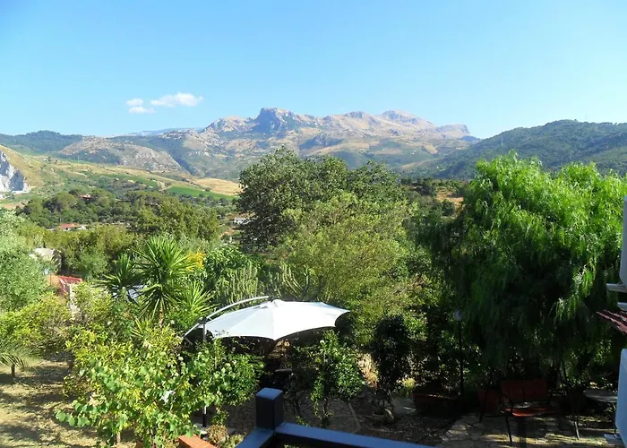 منزل ريفي Finestra Sul Parco